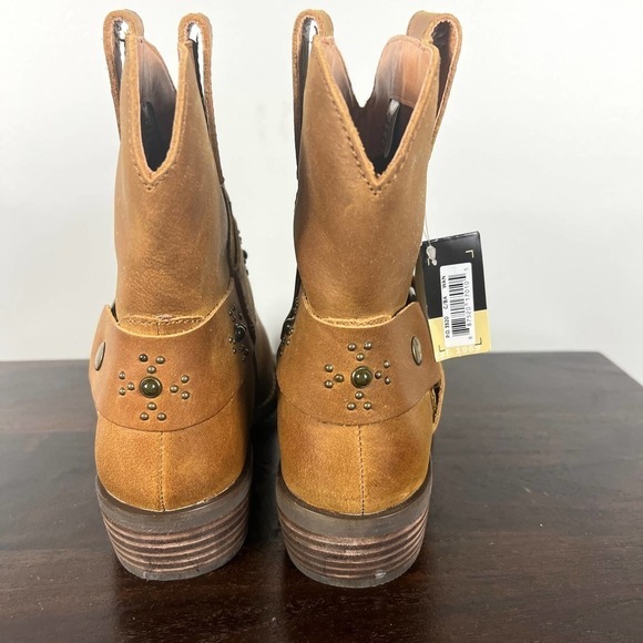 DINGO SIERRA STUDDED LEATHER HARNESS WESTERN COWBOY BOOTS IN CAMEL WOMEN'S 6.5‎ - Picture 4 of 14